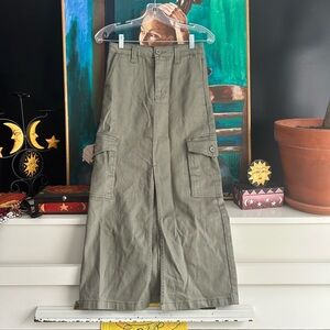 BCBGeneration Khaki Cargo Maxi Skirt XS